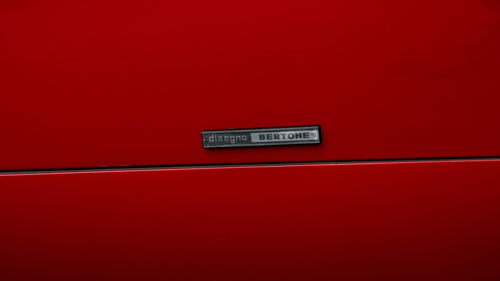 LAMBORGHINI Countach Photo 5bd061a0-2215-4c18-8609-40fcbaffcb9e.jpg