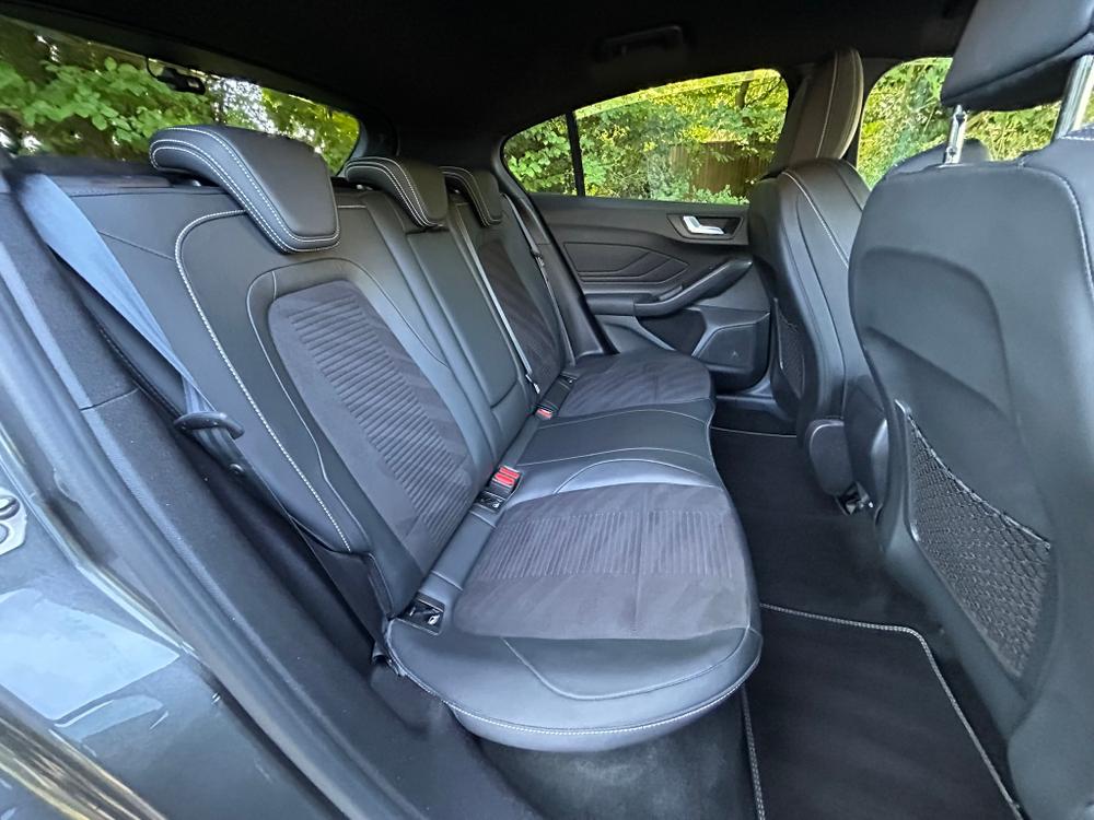 Used Ford Focus EF69JWW 33