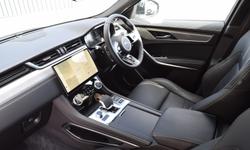 Jaguar F-PACE Photo 10