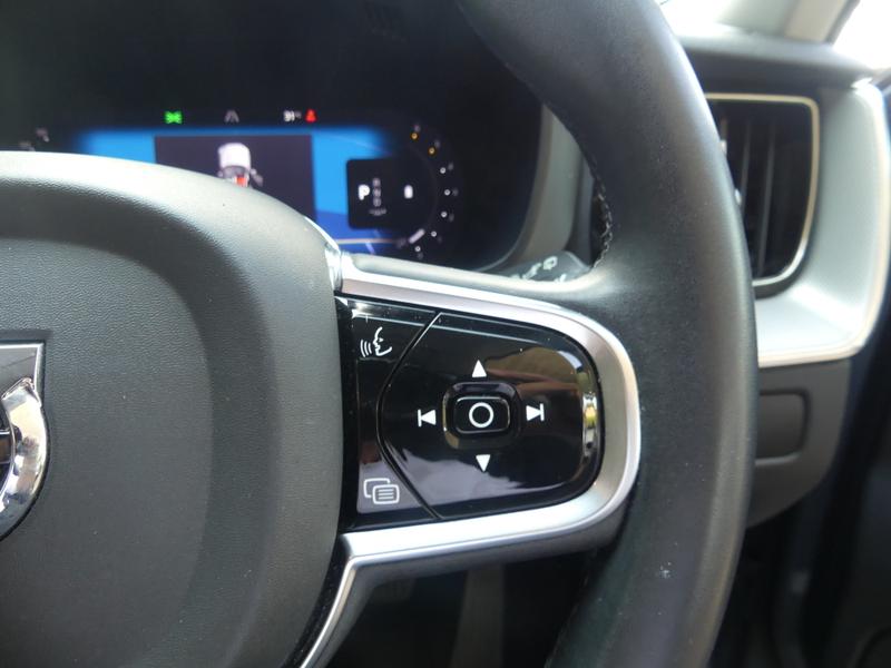 Volvo XC60 Photo 5be66617-ec58-4bf9-b794-8e8d10b16de0.jpg
