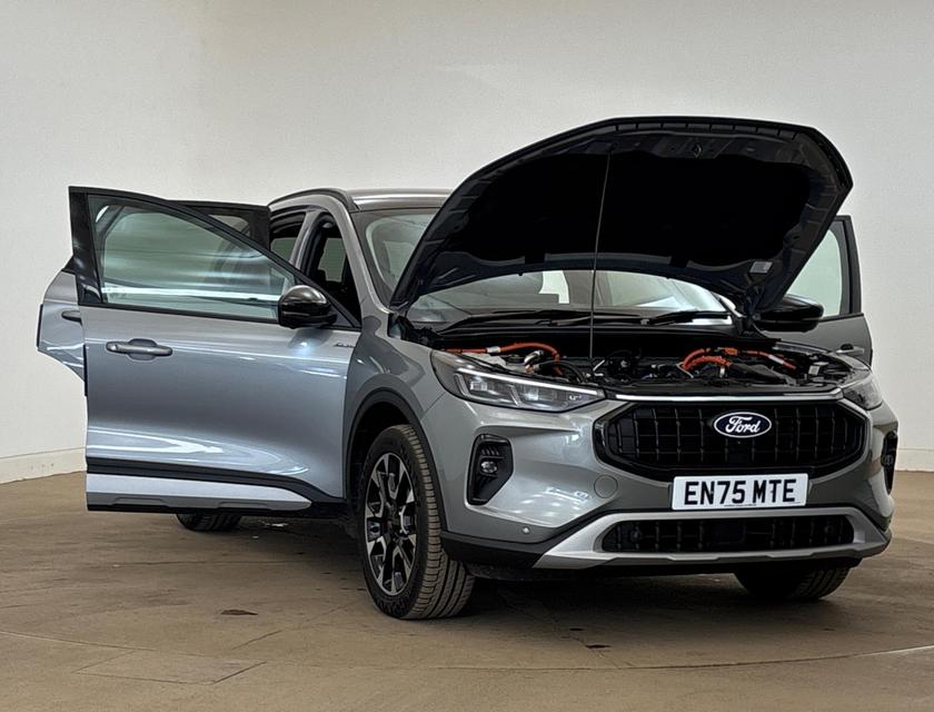 Ford Kuga Photo 5be9959a-f3a9-4131-b88c-4b7f25c0a759.jpg
