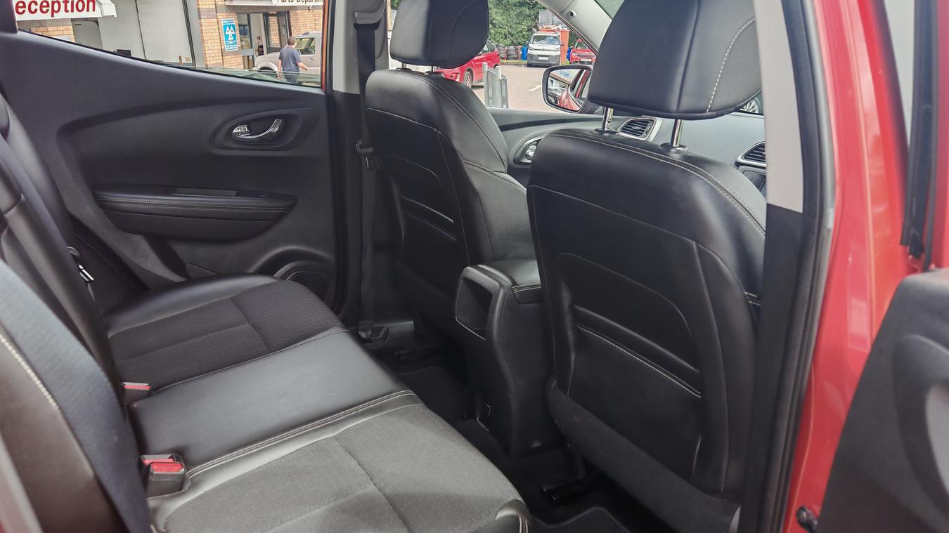 Used Renault Kadjar GL16XNJ 14