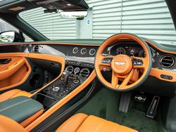 BENTLEY Continental GTC Photo 4