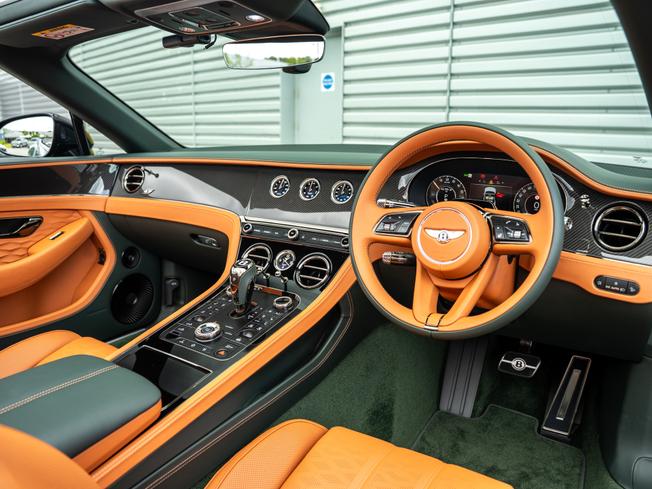 BENTLEY Continental GTC Photo 4