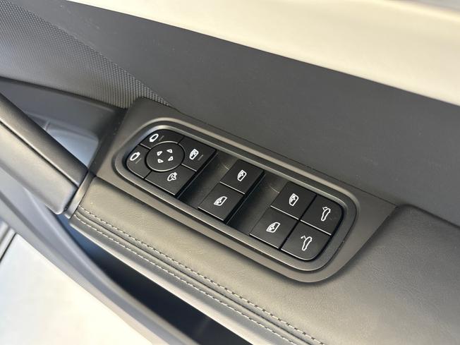 PORSCHE Cayenne Photo 24