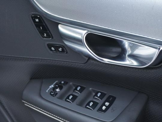 Volvo V90 Photo 5c171dad-3d87-43c2-819d-5715cecf1221.jpg
