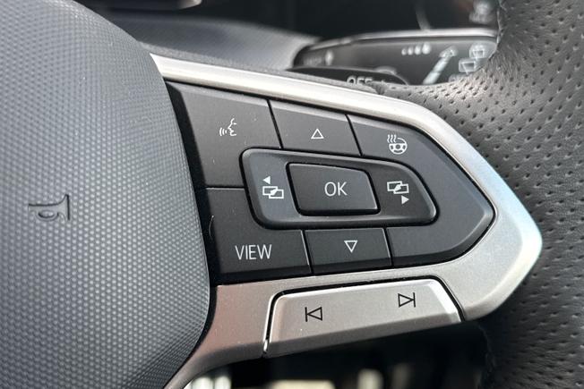 VOLKSWAGEN Golf Photo 17