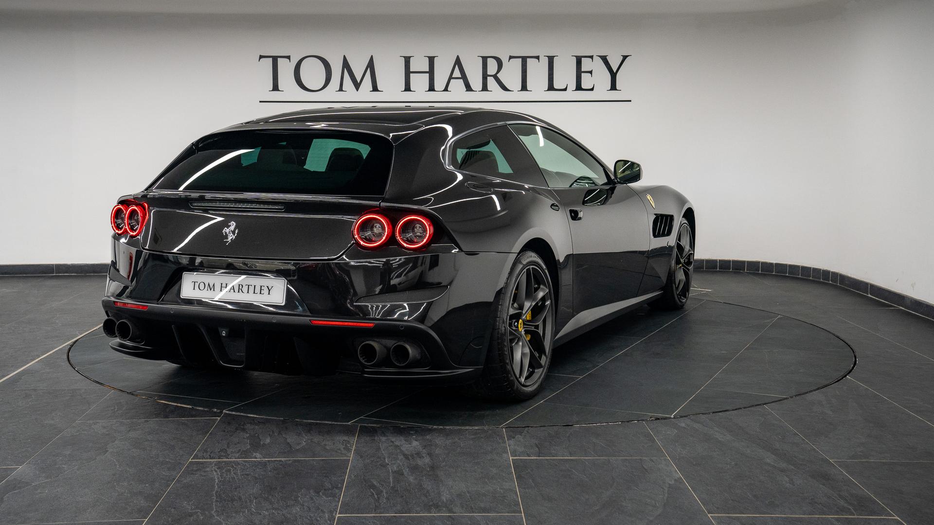 Ferrari GTC4 Lusso Photo 5c24342c-def1-435a-973a-a2ae47004a55.jpg