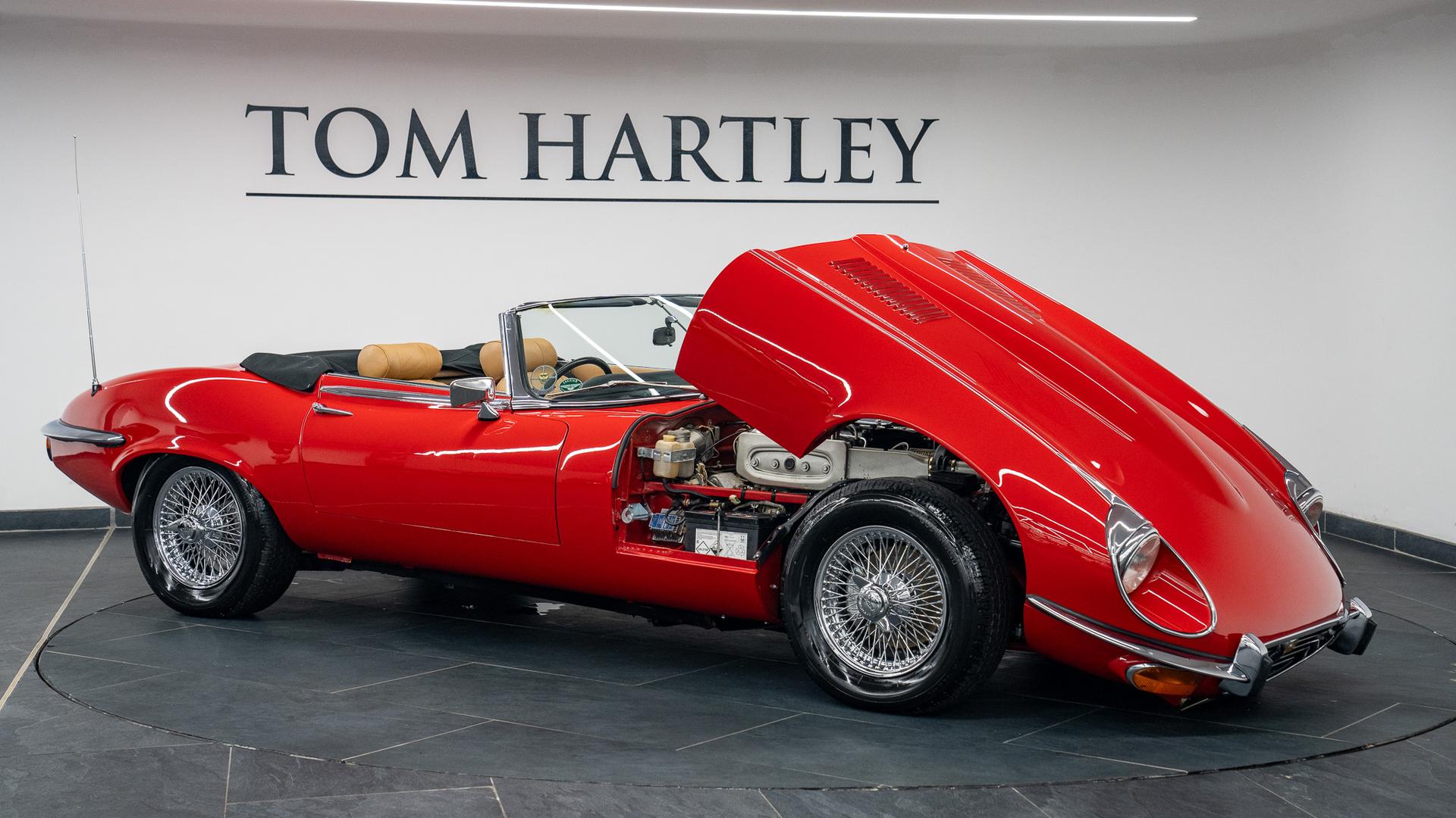 Jaguar E-Type Photo 5c248228-0666-4b0f-bd5d-c6e26f903d95.jpg