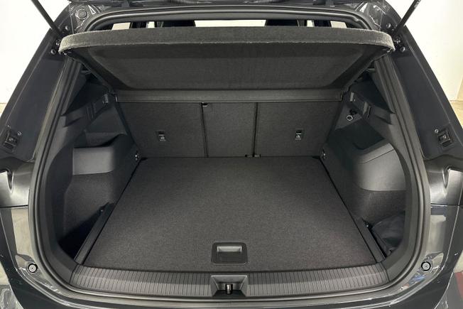 VOLKSWAGEN Tiguan Photo 12