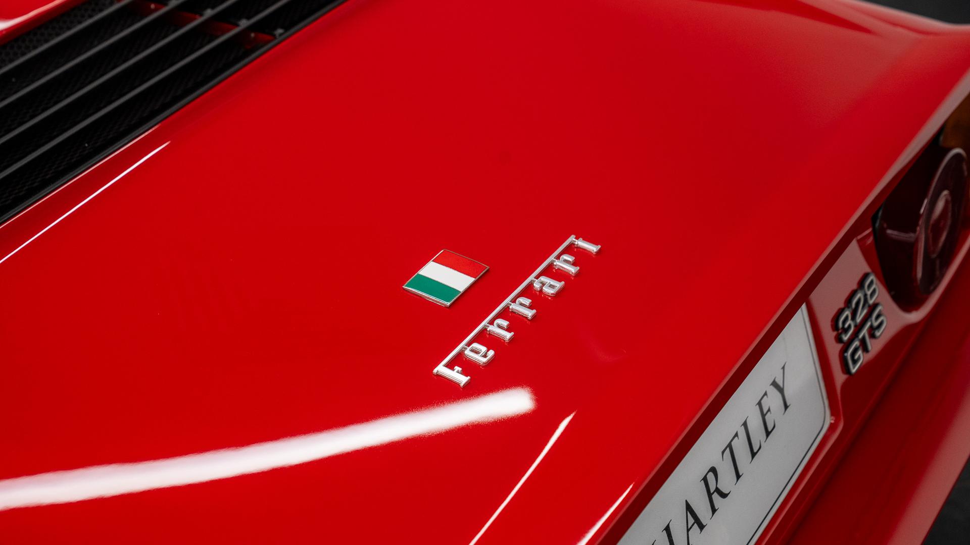 Ferrari 328 Photo 5c37181e-b7b3-4e87-84a8-0ef321ae19f0.jpg
