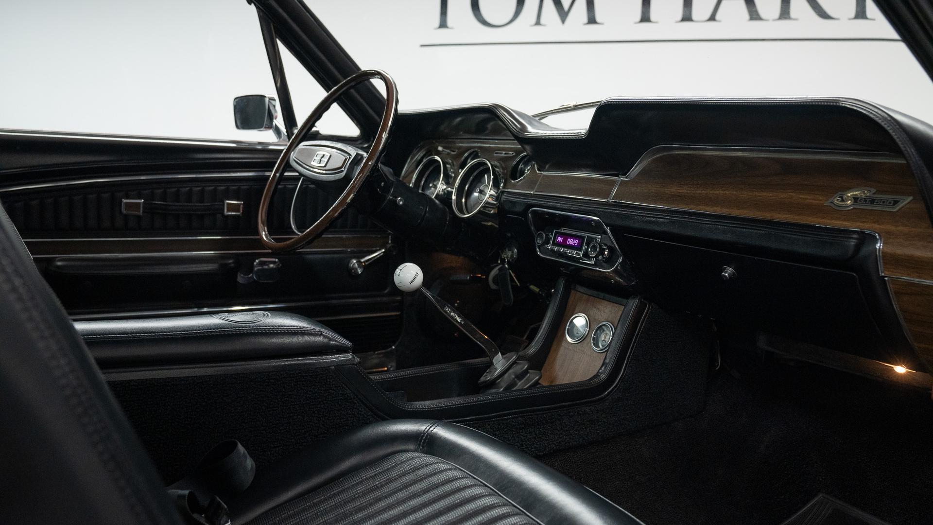 Ford Mustang Photo 5c3de0bb-fbb8-455f-8c2c-c28b2e338e8d.jpg