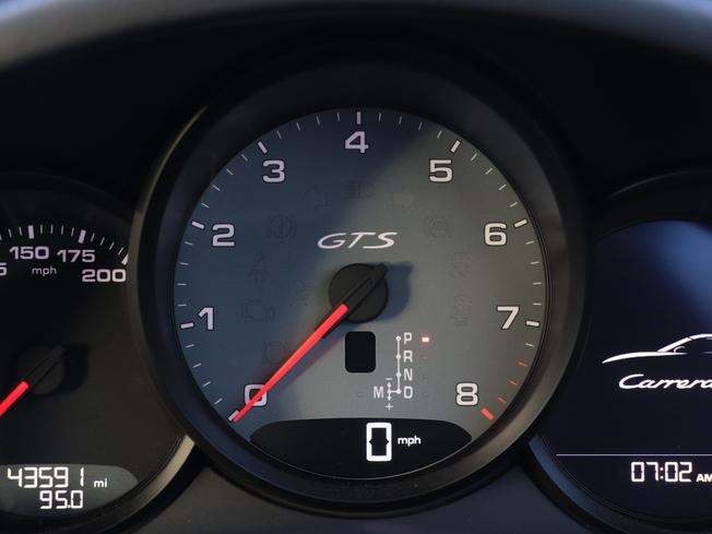 PORSCHE 911 Photo 27