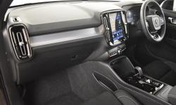 Volvo XC40 Photo 6