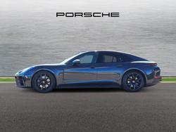 PORSCHE Panamera Photo 5