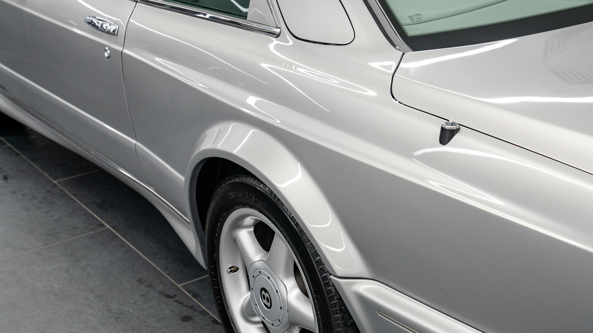 Bentley Continental Photo 5c5ead10-a8d1-4b10-85bc-18983d33992a.jpg