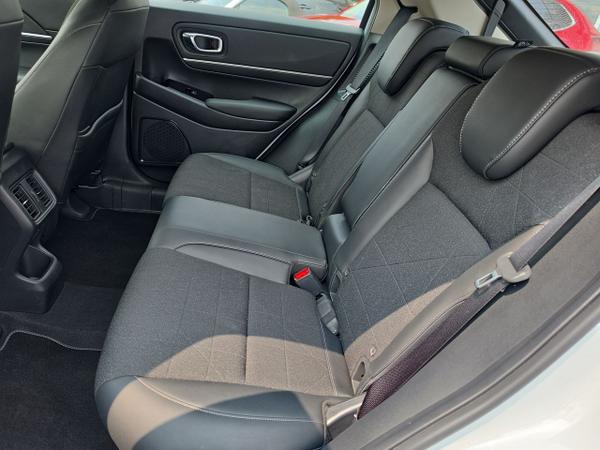 Honda HR-V Photo 9