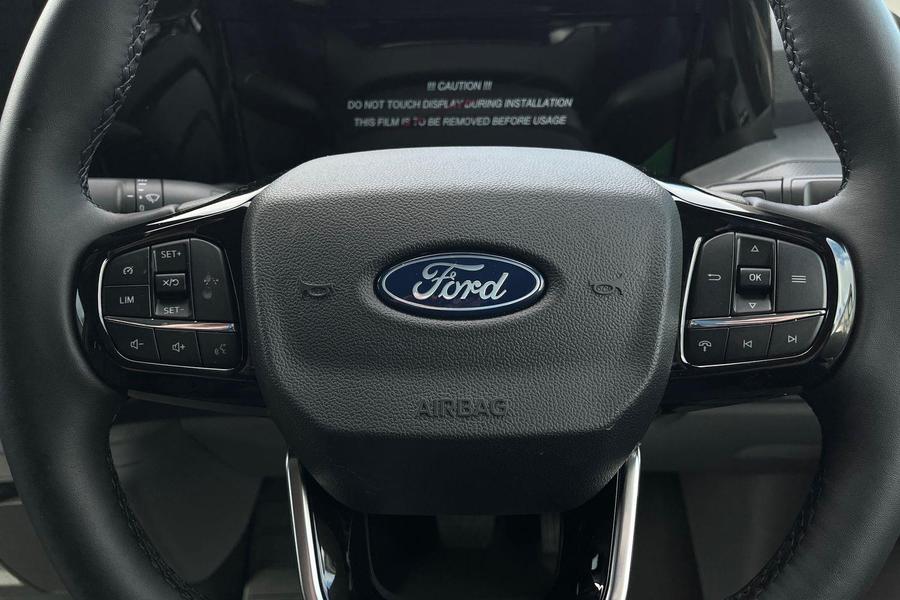Ford TRANSIT CUSTOM Photo 5c696295-3905-46a0-a27e-b27367599994.jpg
