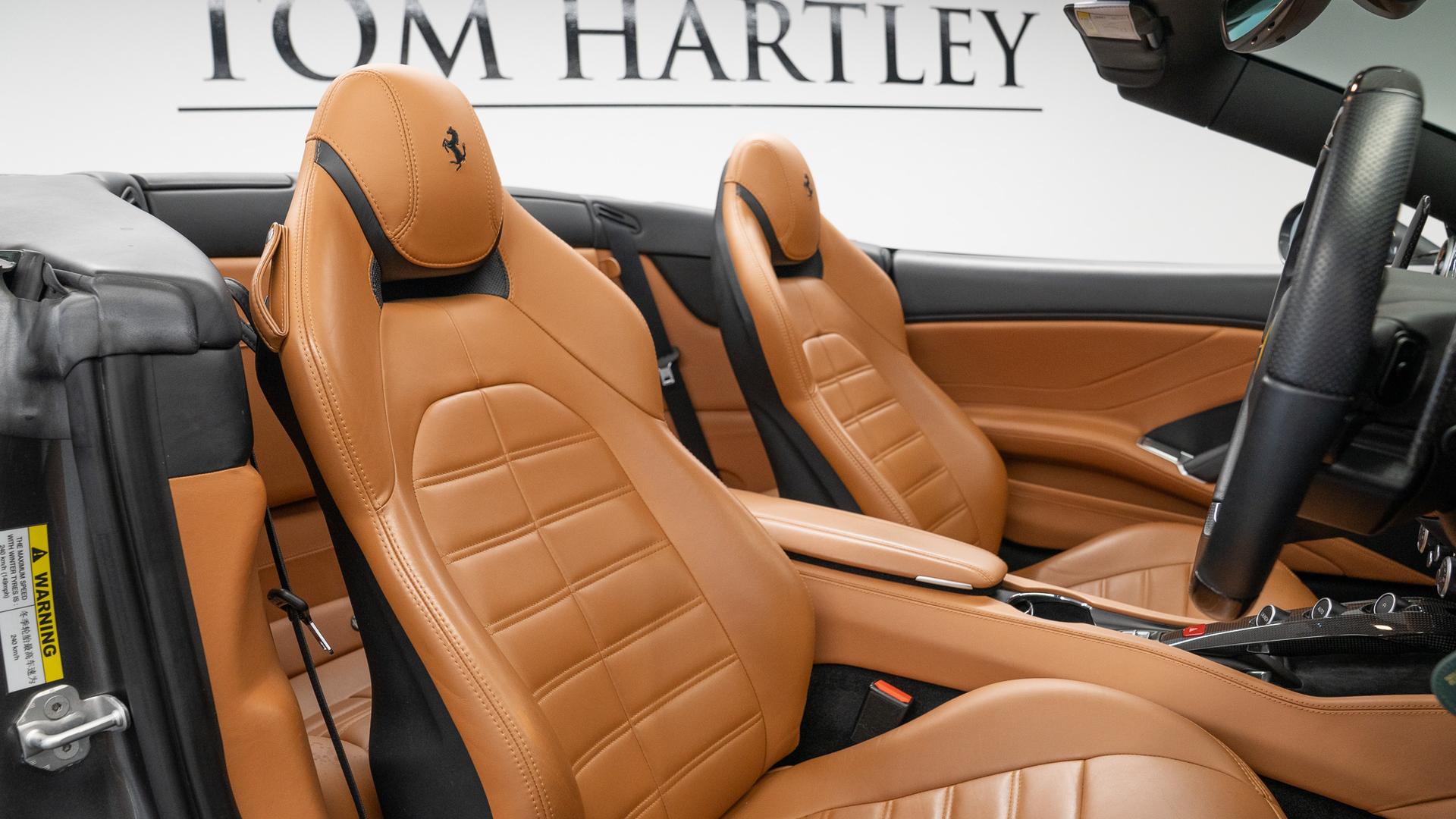 Ferrari California Photo 5c6f7557-f4b8-495e-a660-dd3705b2d858.jpg