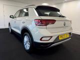 Volkswagen T-Roc Photo 7