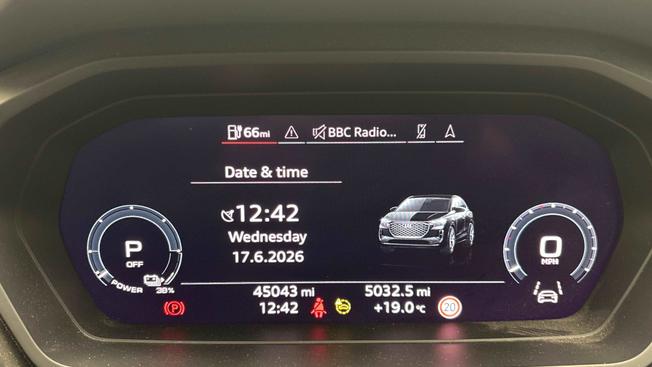 AUDI Q4 E-Tron Photo 9