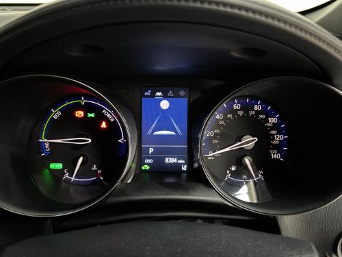 Toyota C-HR Photo 5c975eb7-0842-459a-827e-12f3436fb211.jpeg