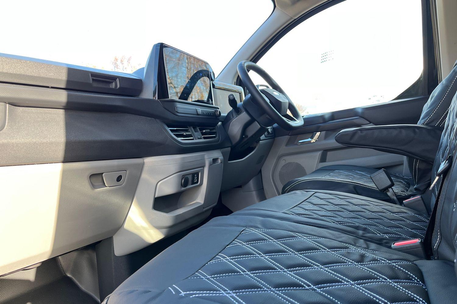Ford TRANSIT CUSTOM Photo 3