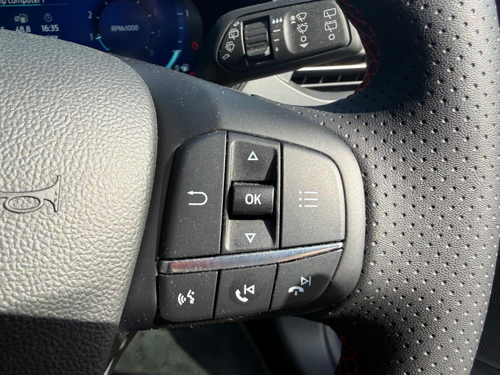 Ford Focus Photo 5cb4465b-8ef4-4fe0-91e0-a4ed491908aa.jpeg