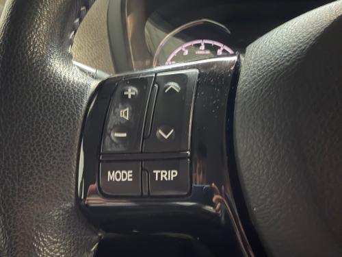 Toyota Yaris Photo 5cb977dd-dcca-49e8-8760-5082151a2fb7.jpeg