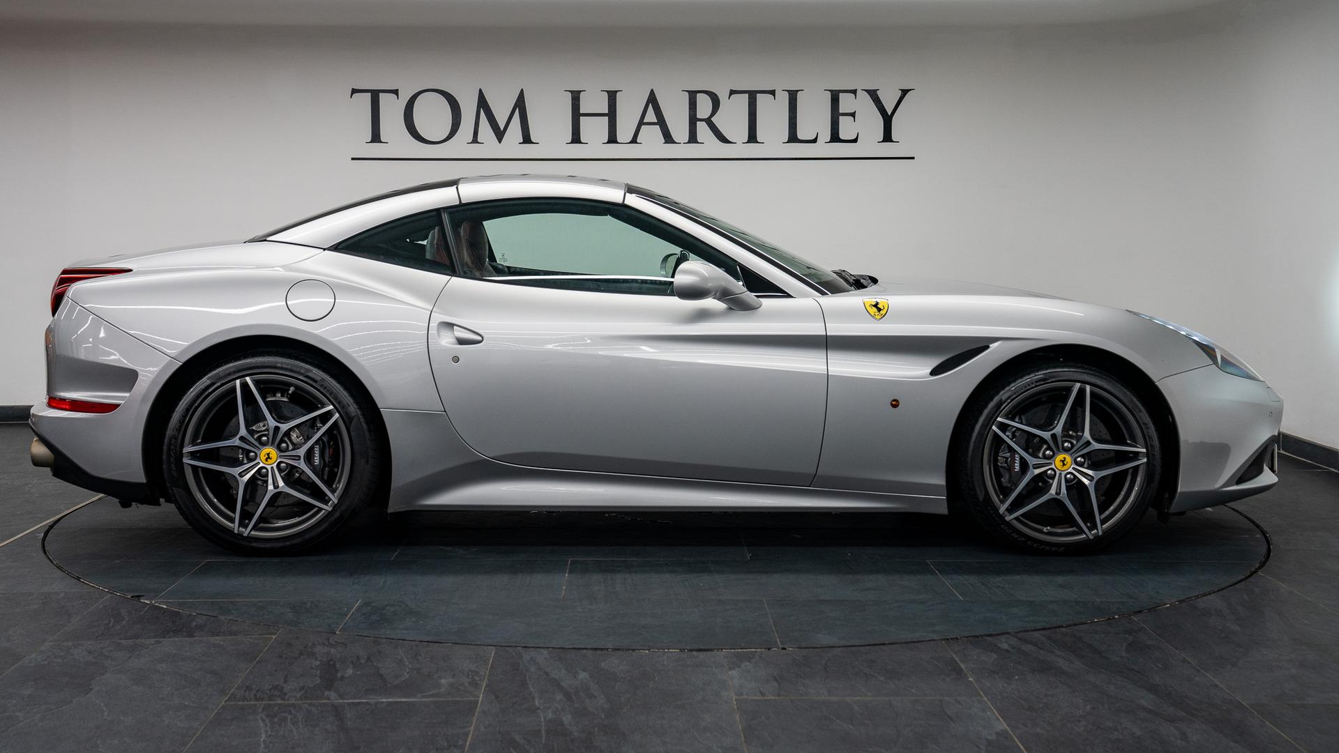 Ferrari California Photo 5cc16309-5a31-4ba9-a504-0515332d1082.jpg