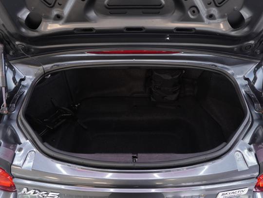 Mazda MX-5 Photo 5cc1940e-55fe-4b73-b7e0-b5008e944fac.jpg