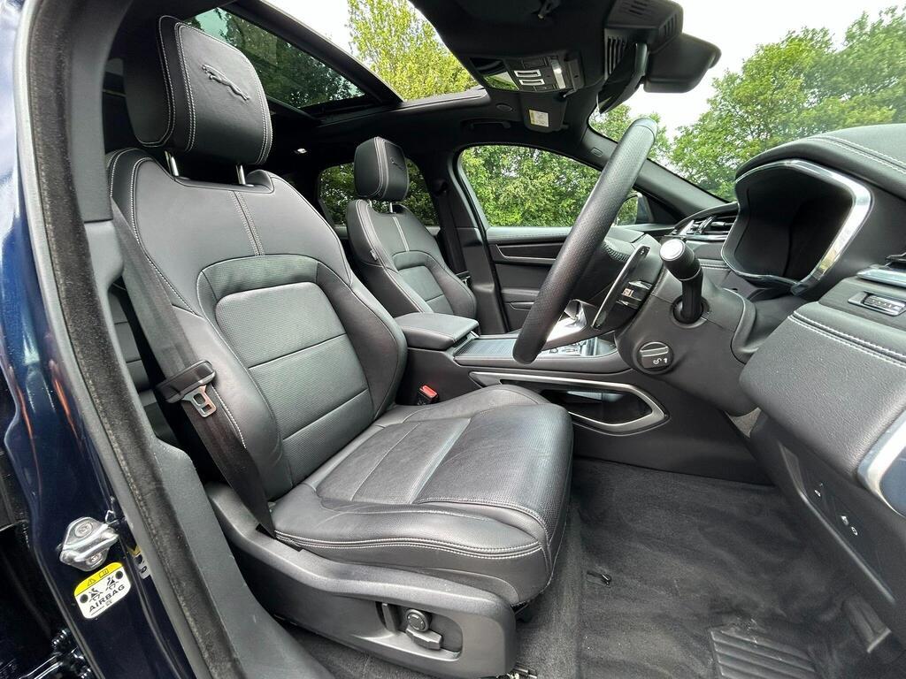 2023 Jaguar F-Pace thumbnail 22