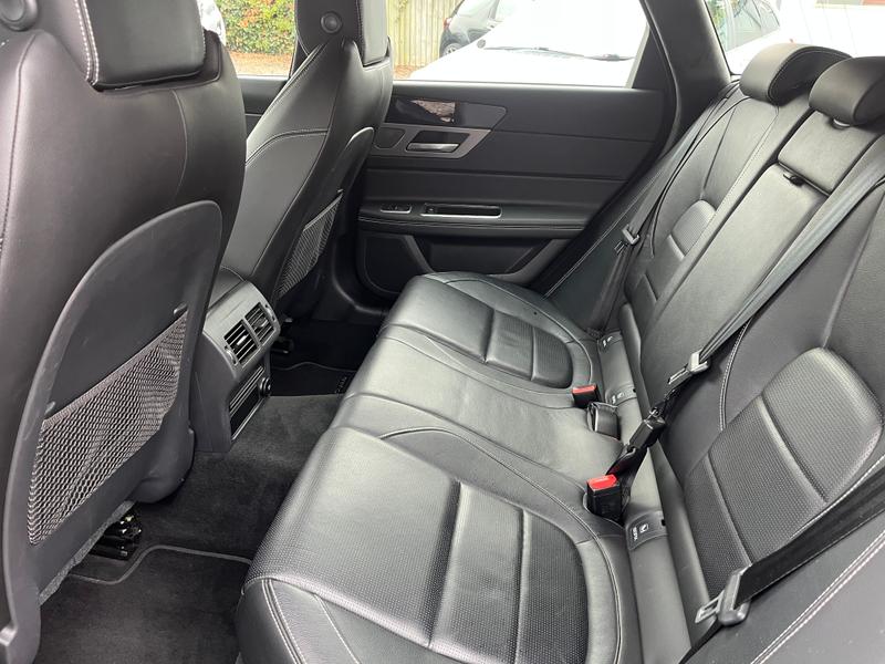 Used Jaguar XF FM70JCY 7