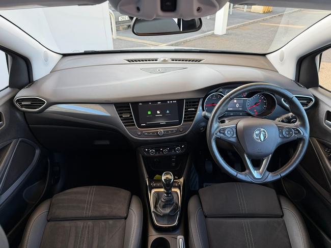 Vauxhall Crossland Photo 5cd6c34c-bff2-4527-8208-df2093007b0a.jpeg