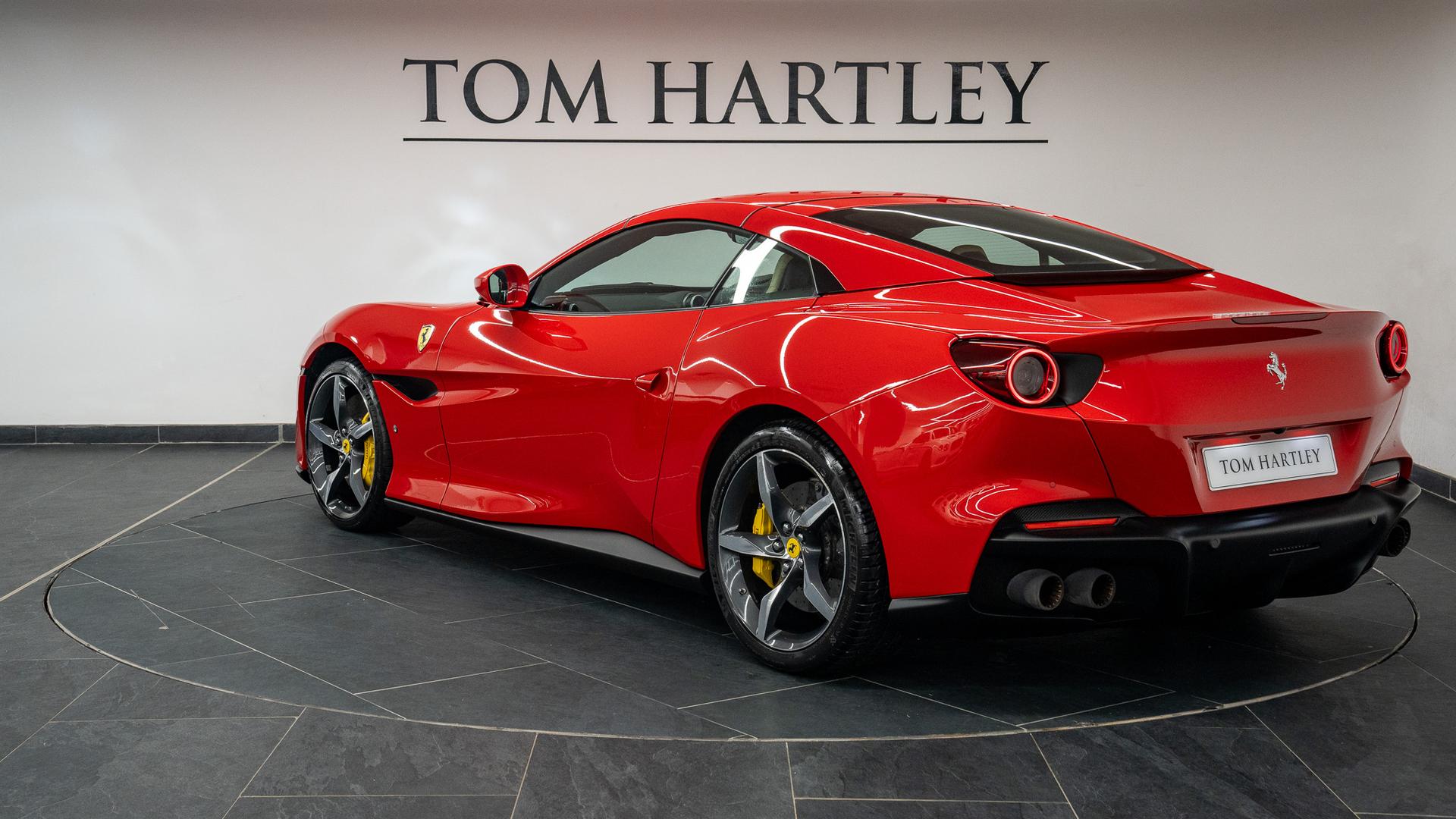 Ferrari Portofino Photo 5cf2da8f-254c-4e2e-968e-4e3f9fa277b5.jpg