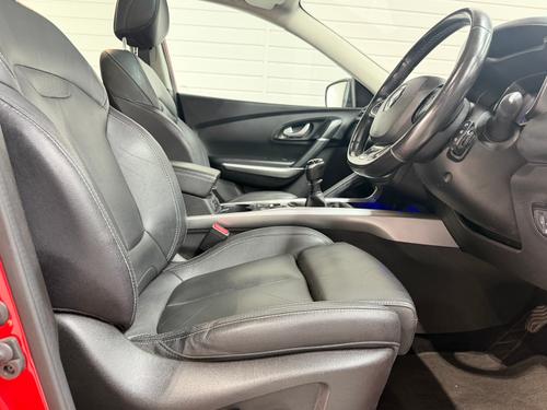 Renault Kadjar Photo 5cfdb63b-14a5-40f7-8e6d-5124cdb723b1.jpeg