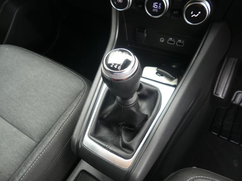 Renault Captur Photo 5d01182d-e6f2-491d-a941-8a2f3e838a47.jpg