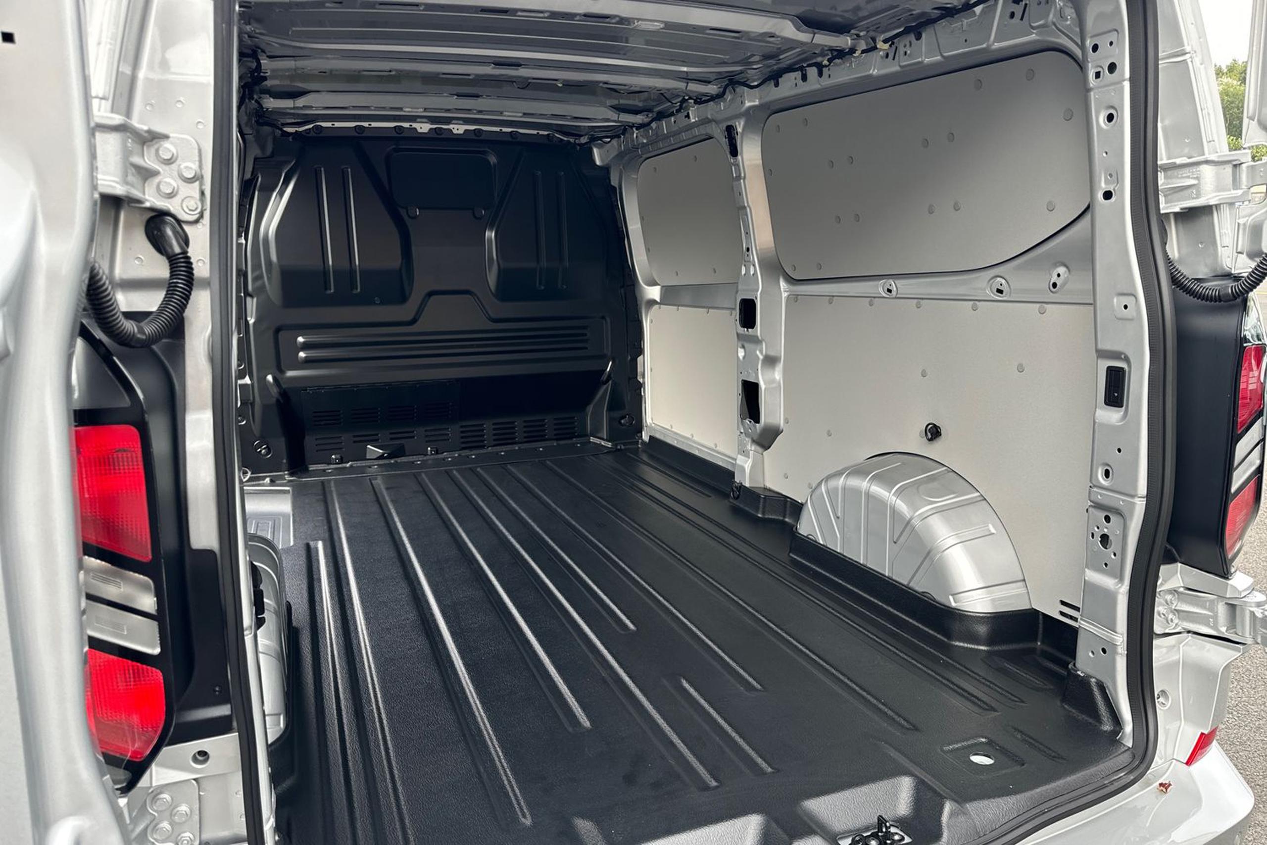 Ford TRANSIT CUSTOM Photo 36