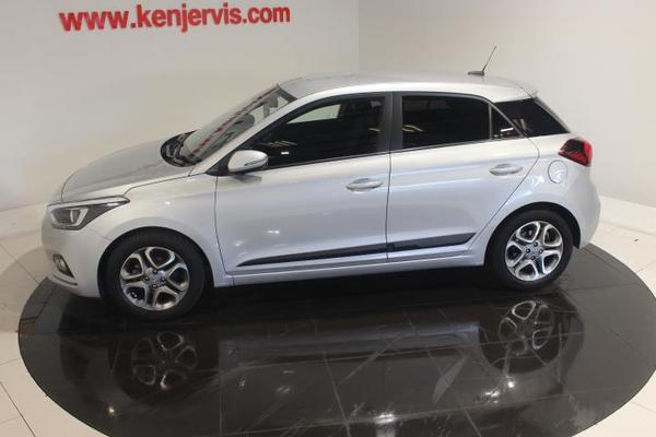Hyundai i20 1.2 Premium Nav Hatchback 5dr Petrol Manual Euro 6 (s/s) (84 ps) Photo 3