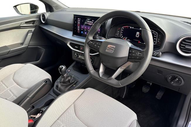 SEAT Ibiza Photo 6