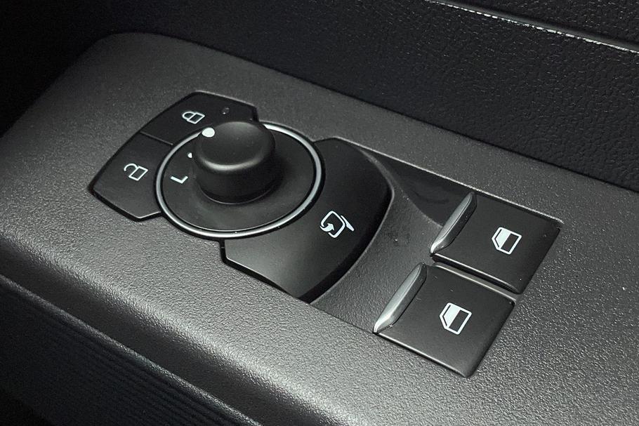 Used Ford TRANSIT COURIER COURIERACT01 18