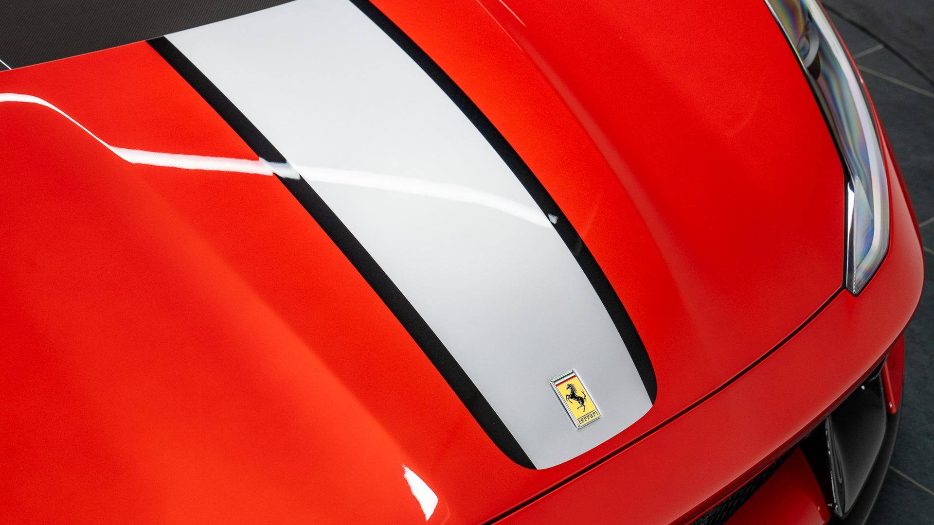 Ferrari 812 Photo 5d1c069f-670a-4a13-a881-1ce4bcb6012d.jpg