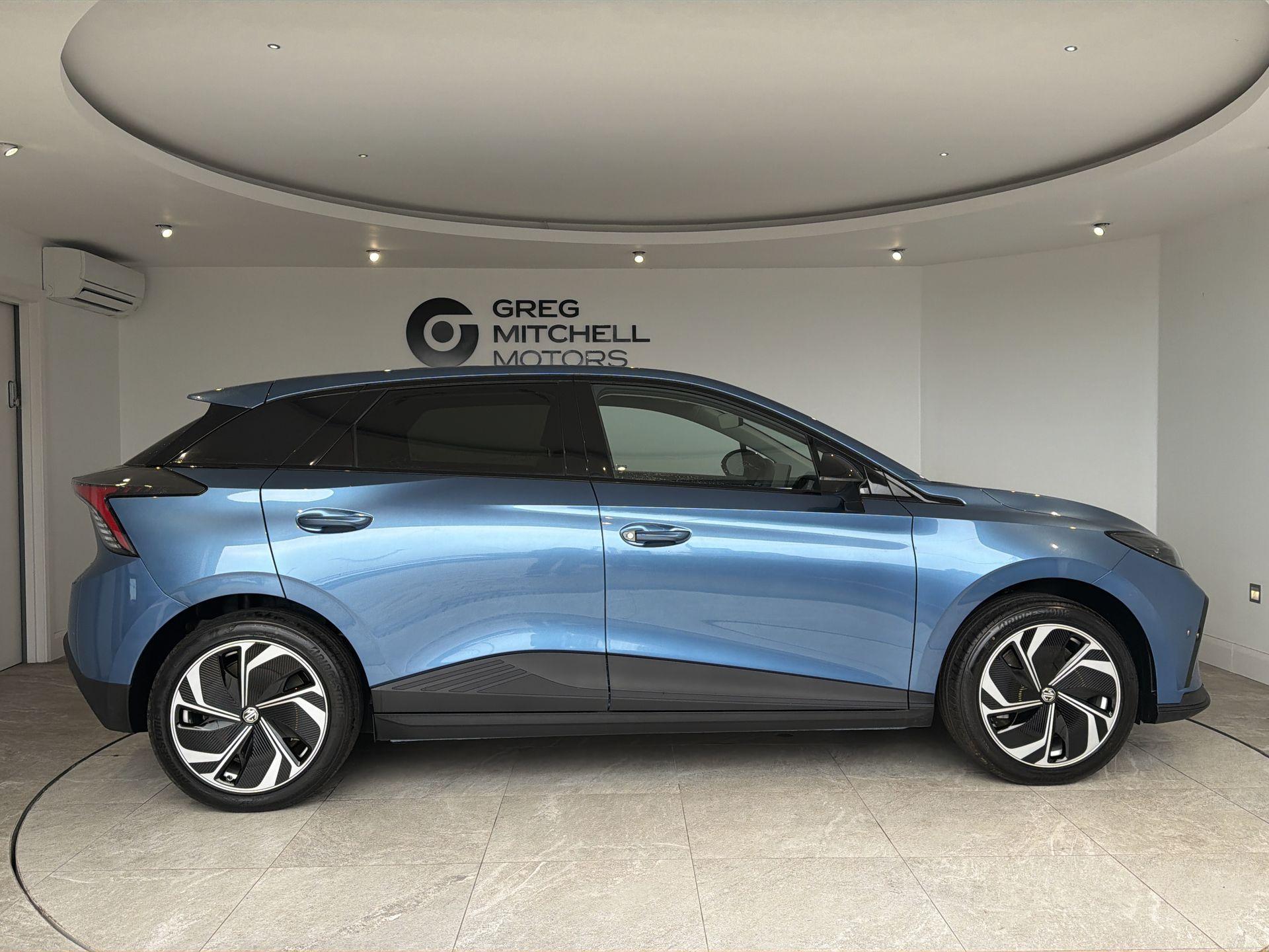 2026 MG Mg4 Premium LR - vehicle photo 4 for sale on PureCar