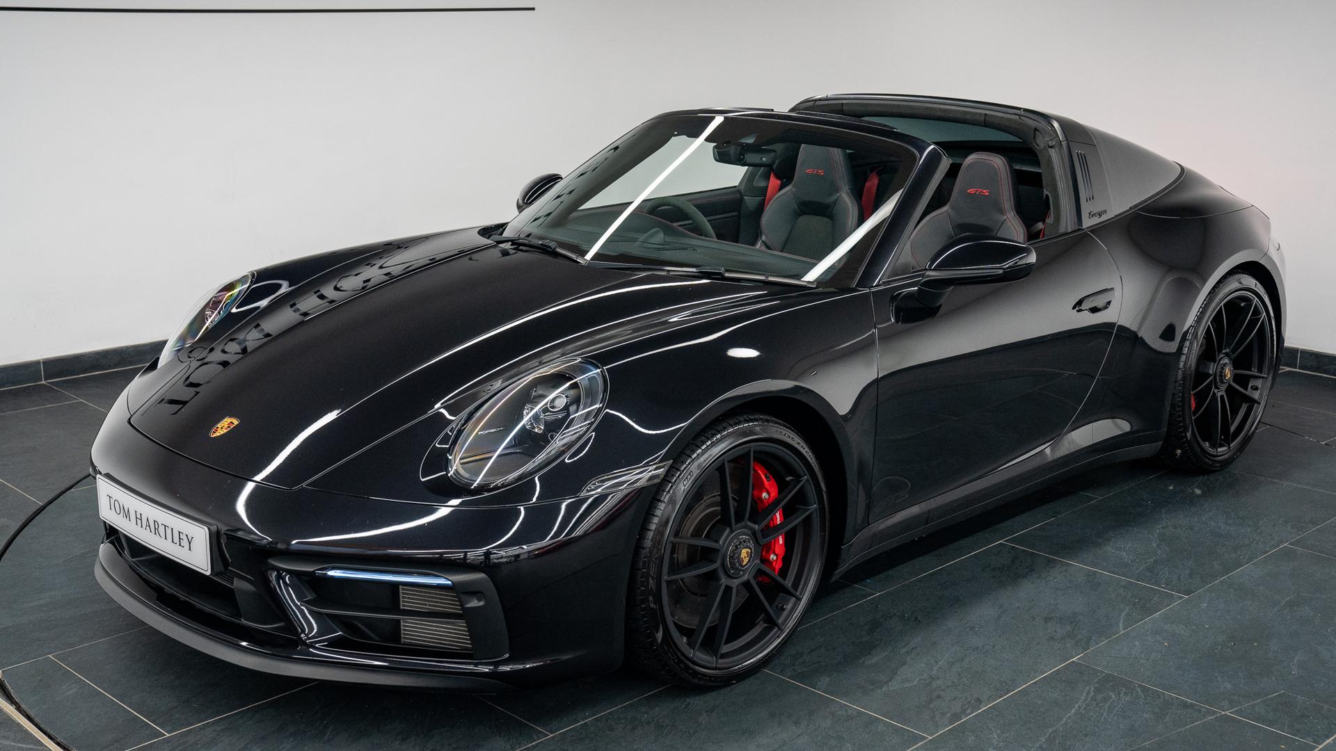 Porsche 911 Photo 5d2e2de3-6120-41a8-8d6f-5b472144d62e.jpg