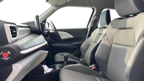 Suzuki Swift Photo 5d2e4da4-6b24-4be3-b0ee-8013c1b3d666.jpg