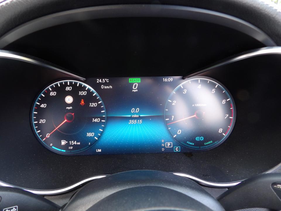 Used Mercedes-Benz C Class GX19OJR 32