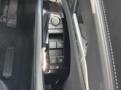 Mazda CX-30 Photo 29