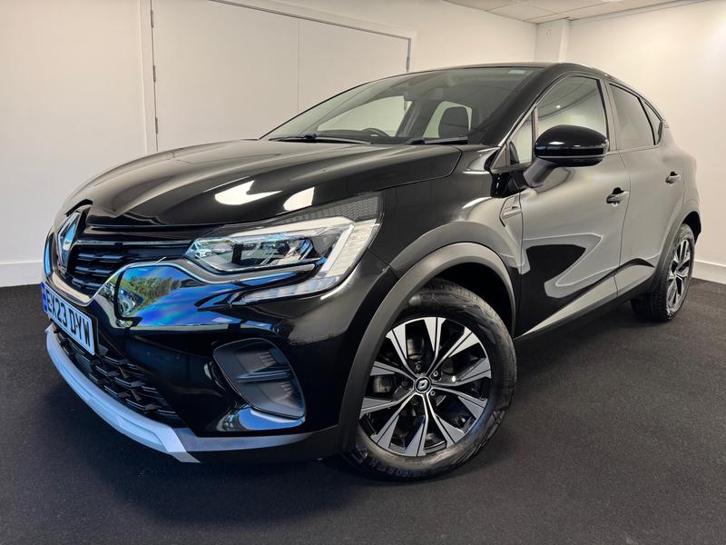 Renault Captur Photo 5d4eb1de-7149-4cc3-be15-ee7f867186a7.jpg