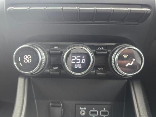Renault Captur Photo 5d5c25c1-67b6-4d4e-a7f7-560ae55afd32.jpg
