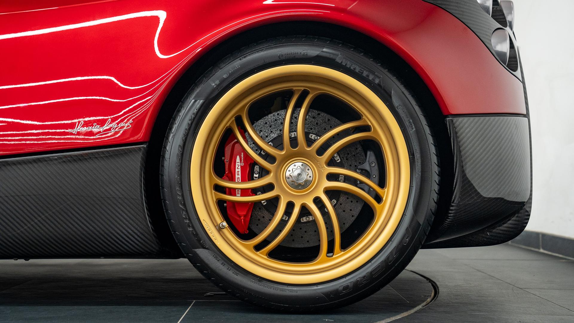 Pagani Huayra Photo 5d61311a-3150-4ae5-9881-8c1ece715dec.jpg